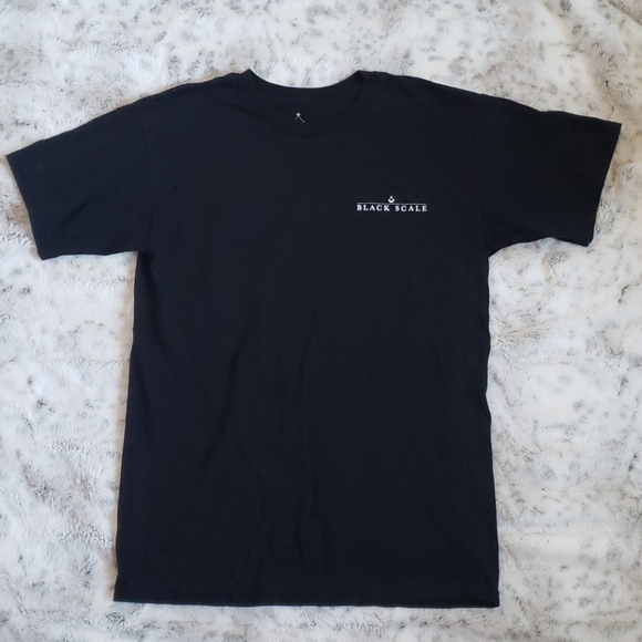 Black Scale Tee Size S - Picture 2 of 3